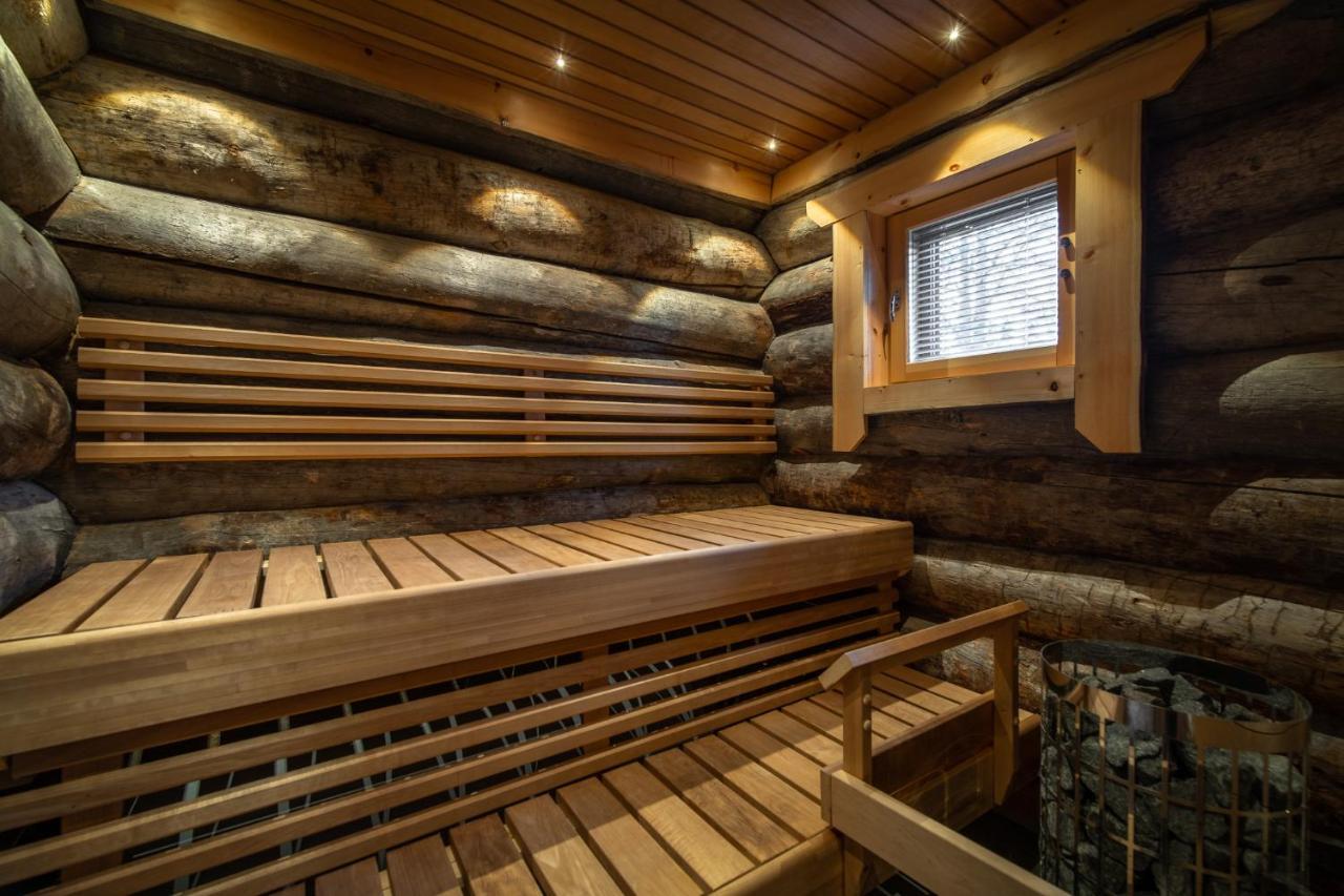 Wilderness Hotel Muotka & Igloos Саариселькя Экстерьер фото