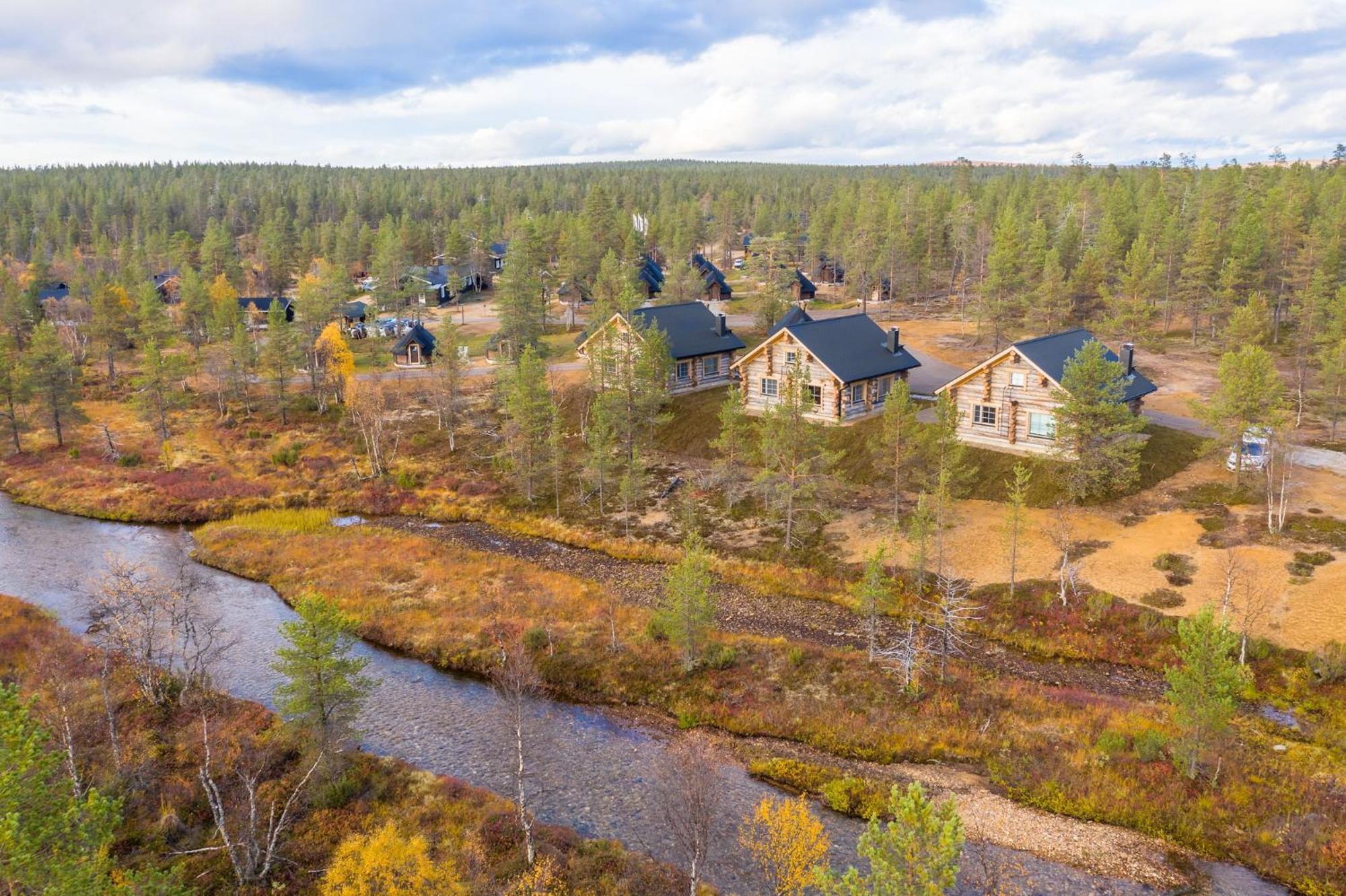 Wilderness Hotel Muotka & Igloos Саариселькя Экстерьер фото