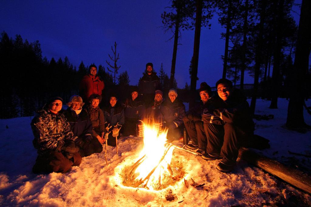 Wilderness Hotel Muotka & Igloos Саариселькя Экстерьер фото